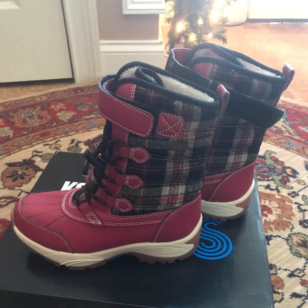 NWT - Kodiak, Winter Boots (lightweight & warm)